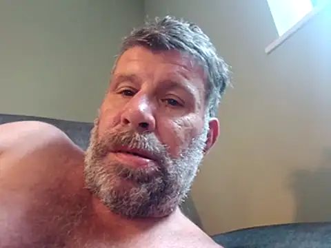 stud2512 online show from May 23, 2026, 5:17 pm