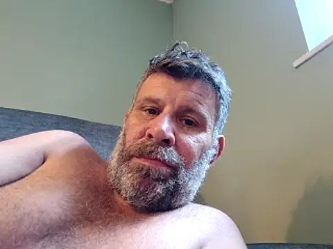 stud2512 online show from May 26, 2026, 4:36 pm