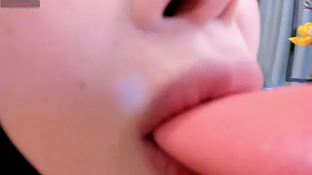 Snapshot of kate-kaixin chatting on April 3, 2026, 11:03 pm kate-kaixin online show from April 3, 2026, 11:03 pm