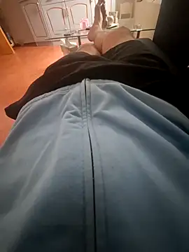 Snapshot of paulucio8 chatting on February 22, 2026, 11:09 am paulucio8 online show from February 22, 2026, 11:09 am