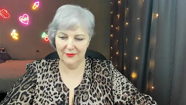 Mary-Leee online show from March 8, 2026, 6:17 am