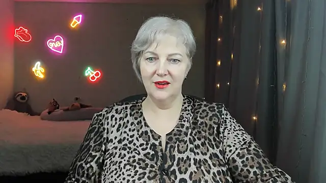 Mary-Leee online show from April 4, 2026, 5:32 pm