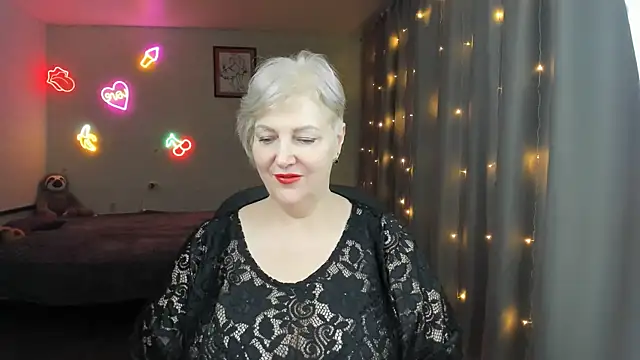 Mary-Leee online show from May 12, 2026, 8:11 am