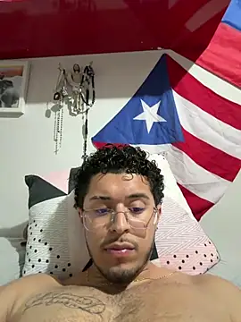 16jhefry16 online show from March 31, 2026, 9:48 pm