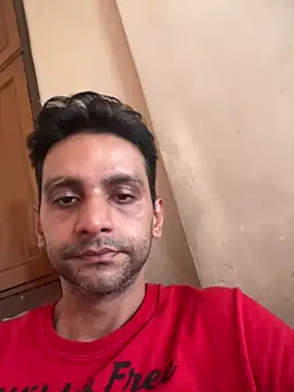online4u08 online show from May 6, 2026, 9:47 am