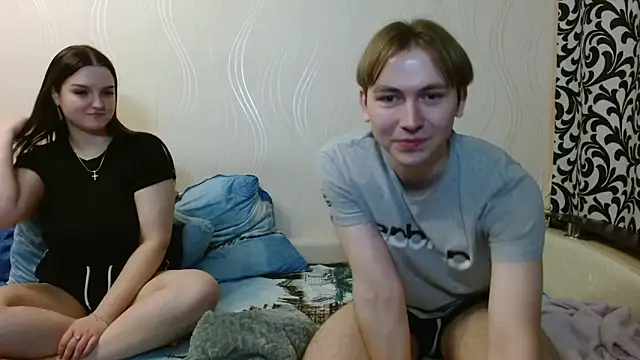 bighugs0 online show from April 1, 2026, 5:21 pm