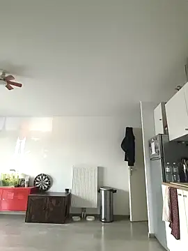 eruzam59000 online show from April 14, 2026, 6:03 pm