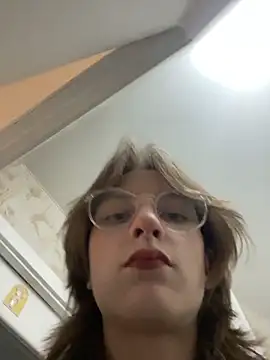 Snapshot of bezvanili chatting on February 27, 2026, 9:15 pm bezvanili online show from February 27, 2026, 9:15 pm