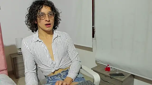 Snapshot of Maverick_angel chatting on March 2, 2026, 2:24 pm Maverick angel online show from March 2, 2026, 2:24 pm