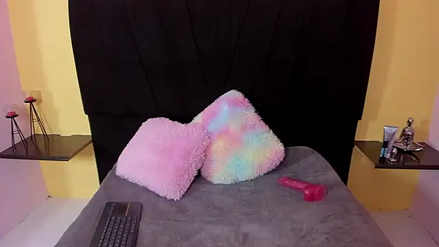 AndreaSilva  online show from March 2, 2026, 7:21 pm