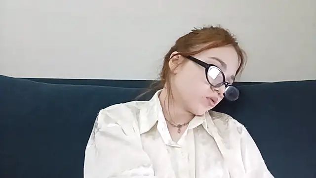 DizzyRina online show from March 24, 2026, 3:17 pm