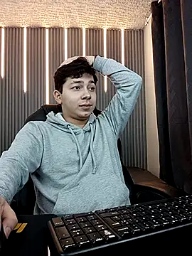 Julian Smith21 online show from March 20, 2026, 11:48 am