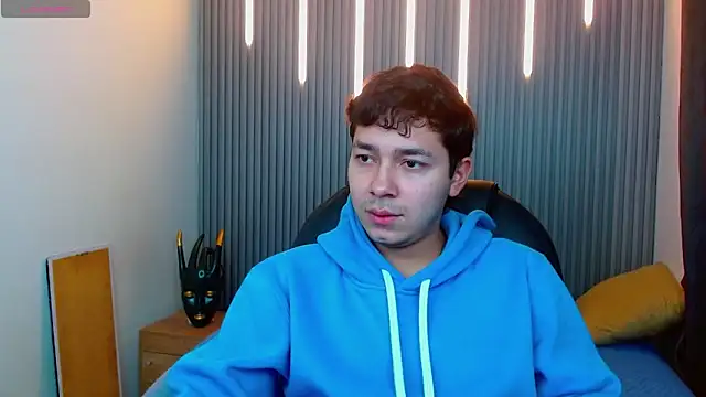 Julian Smith21 online show from March 26, 2026, 1:06 pm