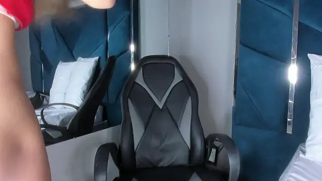 Keitty Rose online show from February 25, 2026, 6:39 pm