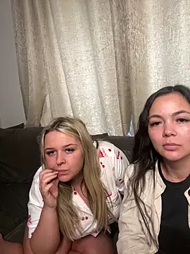 HiddenHalo1 online show from March 31, 2026, 11:54 am