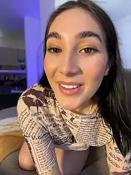 Snapshot of isa_hil chatting on April 23, 2026, 4:53 pm isa hil online show from April 23, 2026, 4:53 pm