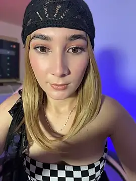 Snapshot of isa_hil chatting on May 12, 2026, 11:57 pm isa hil online show from May 12, 2026, 11:57 pm
