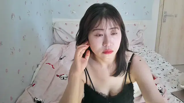 Snapshot of lilabeauty chatting on March 6, 2026, 6:10 am lilabeauty online show from March 6, 2026, 6:10 am