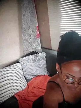 Cocolisiouss online show from February 24, 2026, 8:34 am