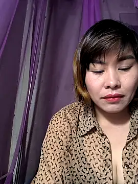 Snapshot of juicy-milu chatting on March 15, 2026, 11:49 am juicy-milu online show from March 15, 2026, 11:49 am