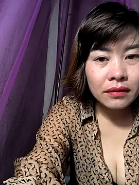 Snapshot of juicy-milu chatting on March 16, 2026, 12:06 am juicy-milu online show from March 16, 2026, 12:06 am