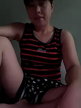 Snapshot of juicy-milu chatting on April 13, 2026, 12:05 am juicy-milu online show from April 13, 2026, 12:05 am
