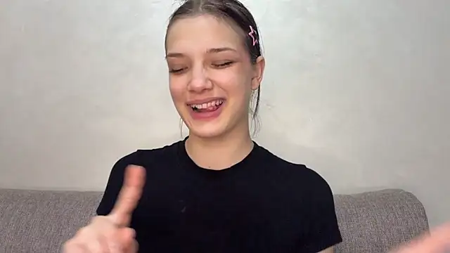 Carolini i online show from April 1, 2026, 6:27 pm