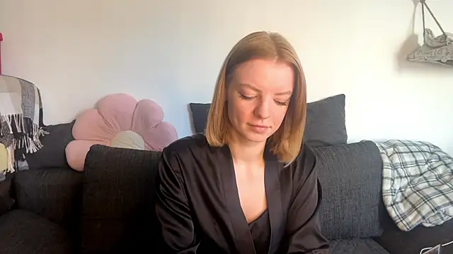 Snapshot of Marry_Sornatiko chatting on March 11, 2026, 8:09 am Marry Sornatiko online show from March 11, 2026, 8:09 am