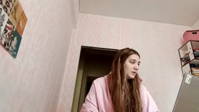 JanineThielman online show from April 5, 2026, 4:42 am