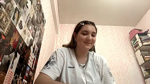 JanineThielman online show from June 11, 2026, 12:14 pm