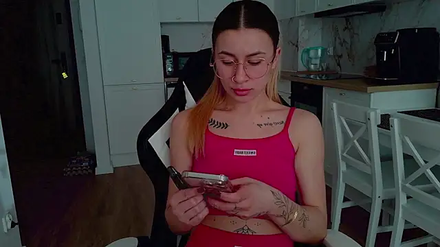 RealLoveX online show from March 18, 2026, 3:04 pm