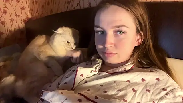 Hanna  Montanna online show from February 28, 2026, 3:13 pm