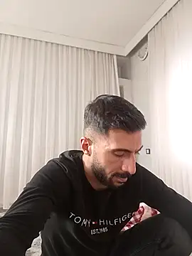 Snapshot of Serkan_2 chatting on March 2, 2026, 1:40 pm Serkan 2 online show from March 2, 2026, 1:40 pm