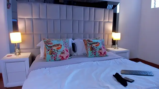 Snapshot of Tiffanyy_Lam chatting on March 11, 2026, 9:54 pm Tiffanyy Lam online show from March 11, 2026, 9:54 pm