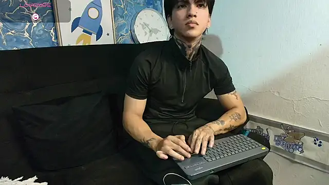 Tessarion Black online show from May 27, 2026, 3:47 am