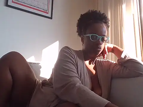 Writergurl69 online show from March 19, 2026, 2:43 pm