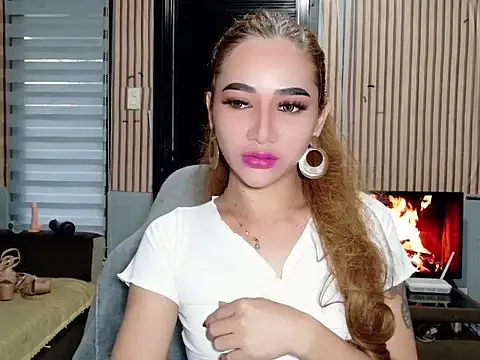 Snapshot of Demonsfuck chatting on July 18, 2026, 10:57 pm Demonsfuck online show from July 18, 2026, 10:57 pm