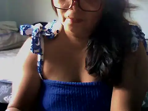 Flowerblossom123 online show from April 23, 2026, 7:09 am