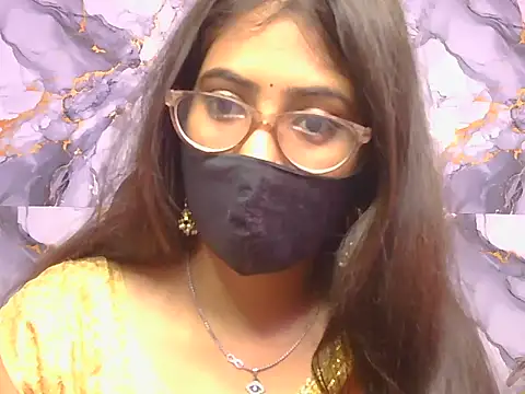 Aayesha-queen online show from June 12, 2026, 4:22 am