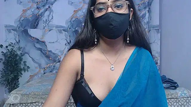 Aayesha-queen online show from June 25, 2026, 5:12 am
