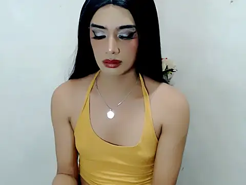 Queeny Cassandra online show from April 8, 2026, 6:02 am