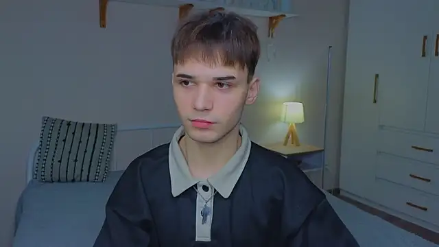 nixyasebe online show from March 3, 2026, 5:24 am