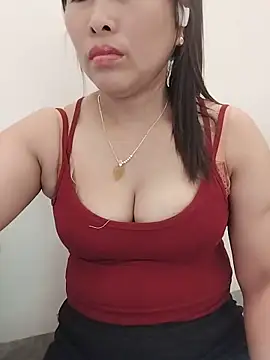 01 ANNA 01 online show from May 15, 2026, 7:04 am