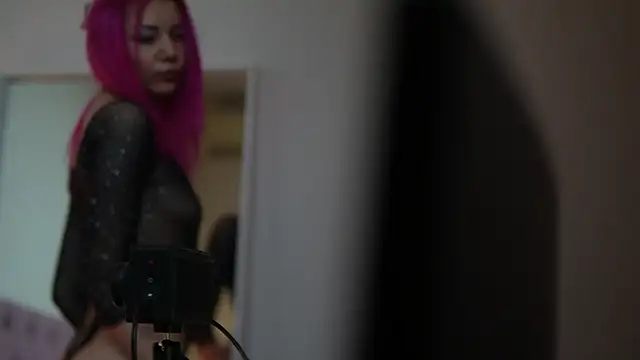 Snapshot of CarinaFoxy chatting on February 27, 2026, 9:04 pm CarinaFoxy online show from February 27, 2026, 9:04 pm