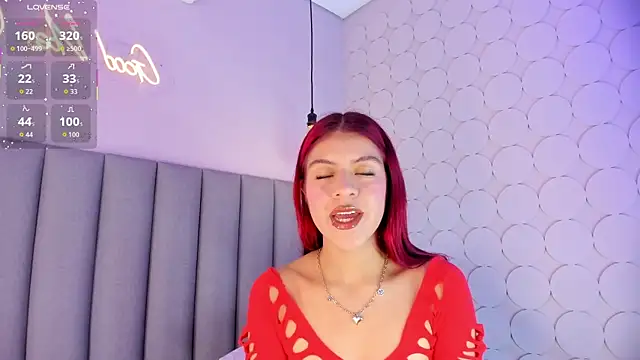 Snapshot of anthonellalux chatting on June 17, 2026, 4:19 pm anthonellalux online show from June 17, 2026, 4:19 pm