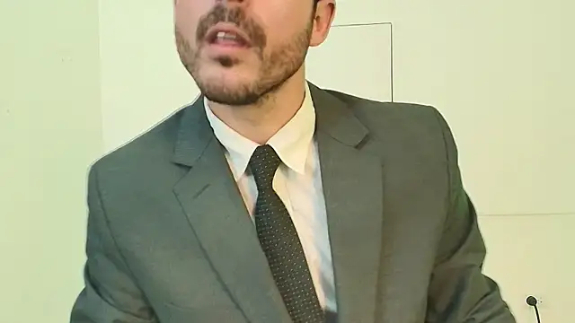 Snapshot of Adams_Sanz chatting on June 17, 2026, 9:49 pm Adams Sanz online show from June 17, 2026, 9:49 pm
