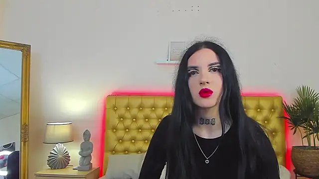 TiffanyHhot online show from April 2, 2026, 12:36 pm