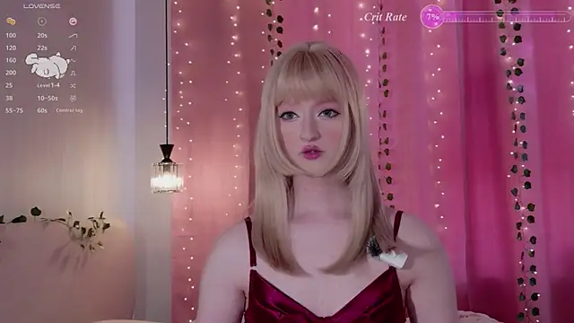 Snapshot of effy_dollie chatting on August 3, 2026, 11:48 am effy dollie online show from August 3, 2026, 11:48 am