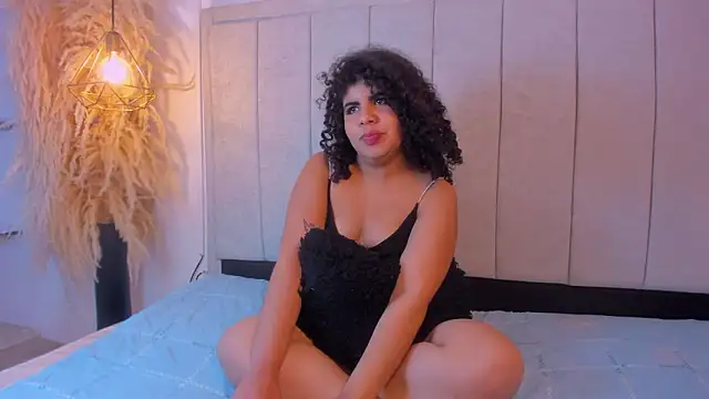 Naomi Blazee online show from February 28, 2026, 7:59 pm