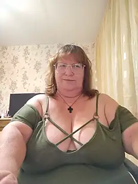 Snapshot of BIG-CATCH chatting on July 10, 2026, 7:49 pm BIG-CATCH online show from July 10, 2026, 7:49 pm